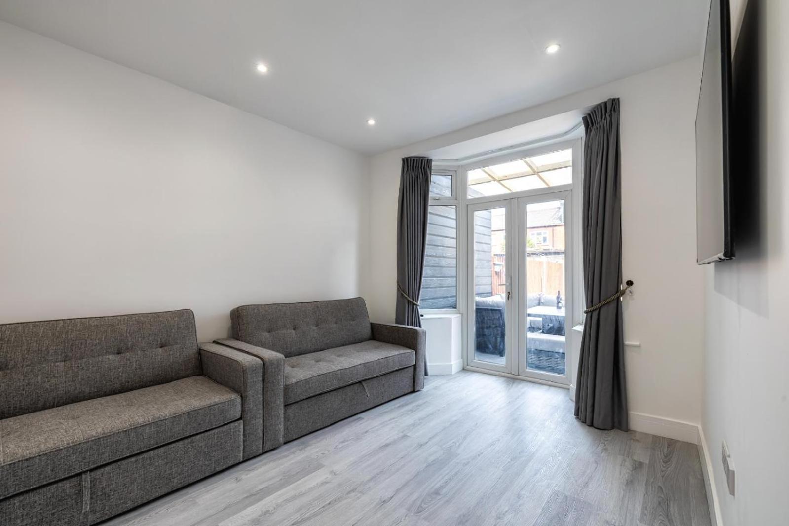 Modern Home With Driveway Parking For 2 Vehicles, Near Tottenham Hotspur Stadium, White Hart Lane Train Station London Luaran gambar
